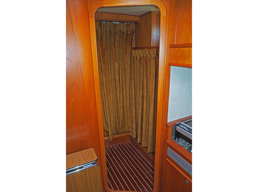 Fore ship, Accommodation